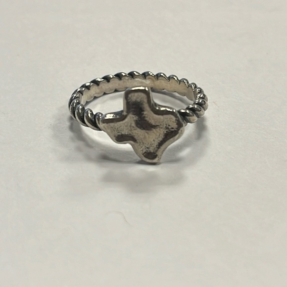 James Avery | Jewelry | James Avery Texas Rope Ring Retired | Poshmark